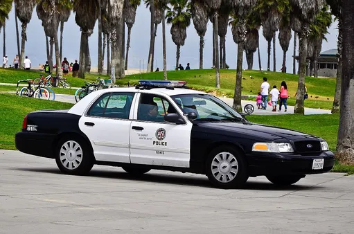 Crown Victoria’s Role in Urban and Suburban Driving: A Comprehensive Guide